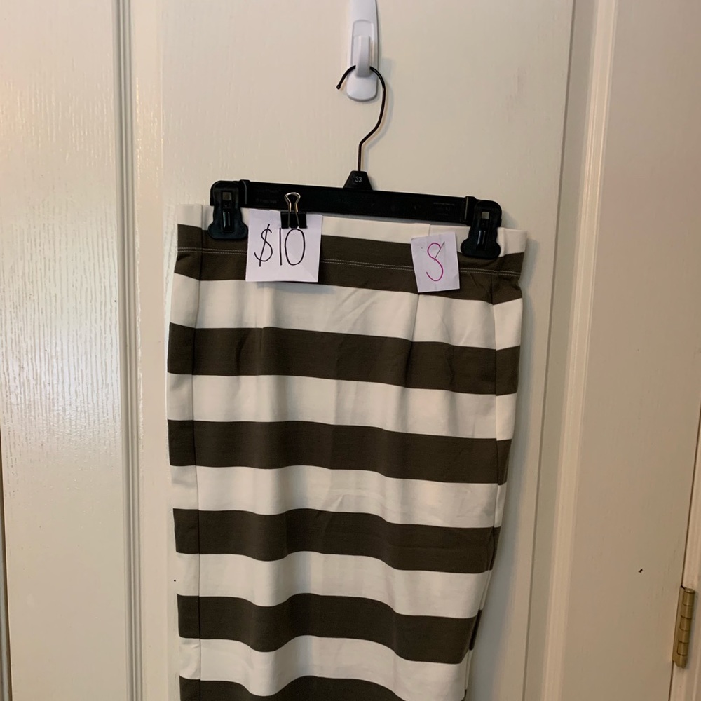 Pencil skirt